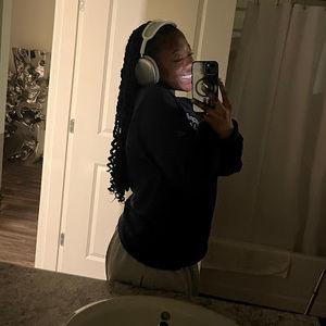 Meet your Posher, Zariea